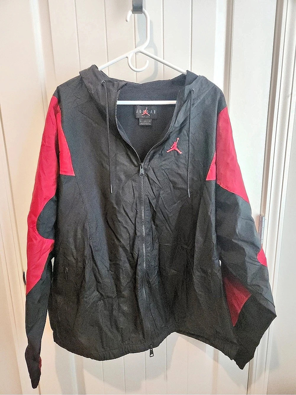Jordan Black & Pink Windbreaker Like New